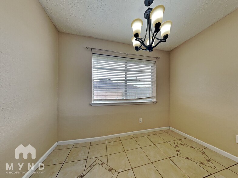 Building Photo - 726 Beechbend Dr