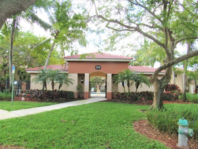 Building Photo - 3810 N Jog Rd