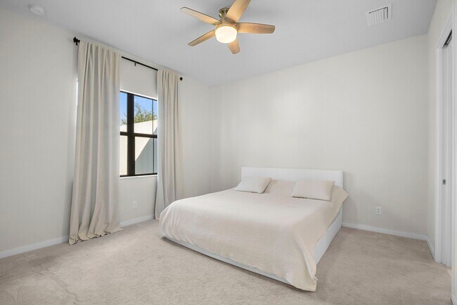 Building Photo - 14720 Kingfisher Lp