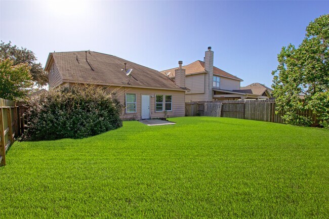 Building Photo - 5934 Sugar Field Ln