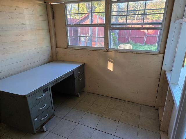 Building Photo - 4305 Hanover Dr