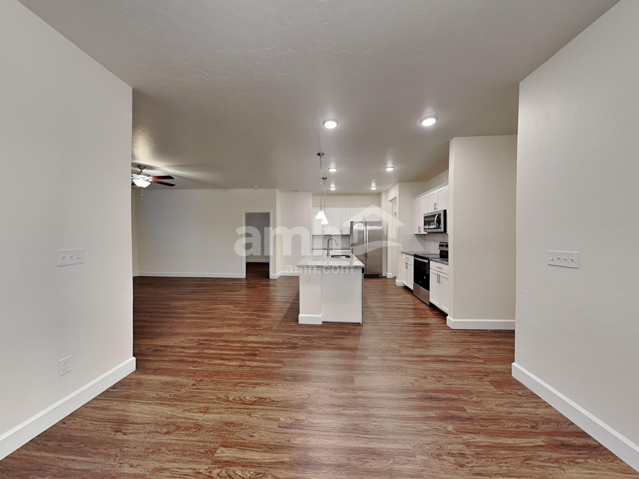 Building Photo - 3465 S Bartlett Ave