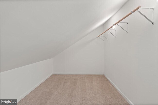 Building Photo - 3809 W Cold Spring Ln