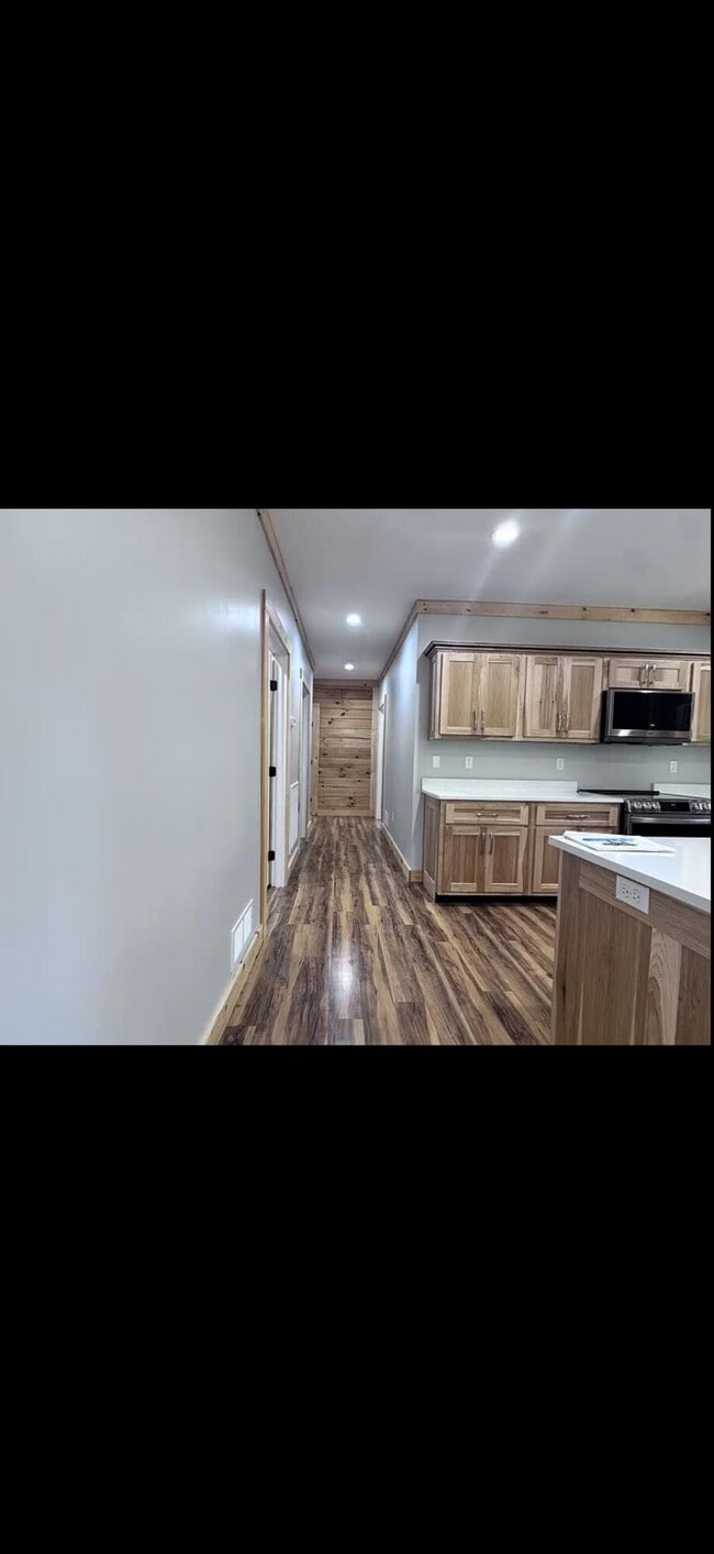 Building Photo - 1339 Hickory Point Dr