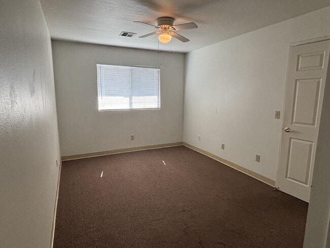Building Photo - Available Soon! Apply now for this cute one bedroom apartment for $1250