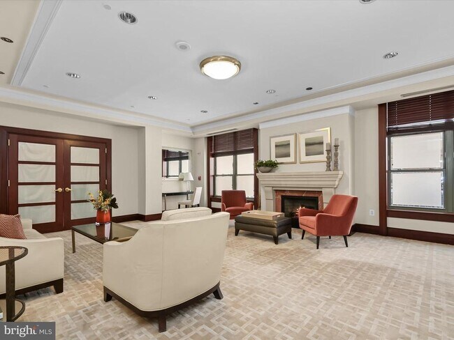 Building Photo - 2425 L St NW