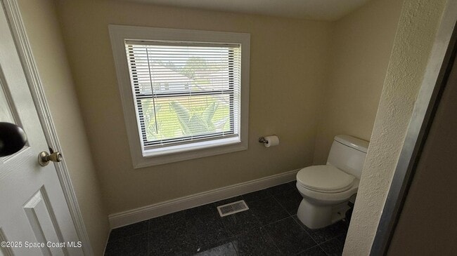 Building Photo - 508 Tasco Ave SW