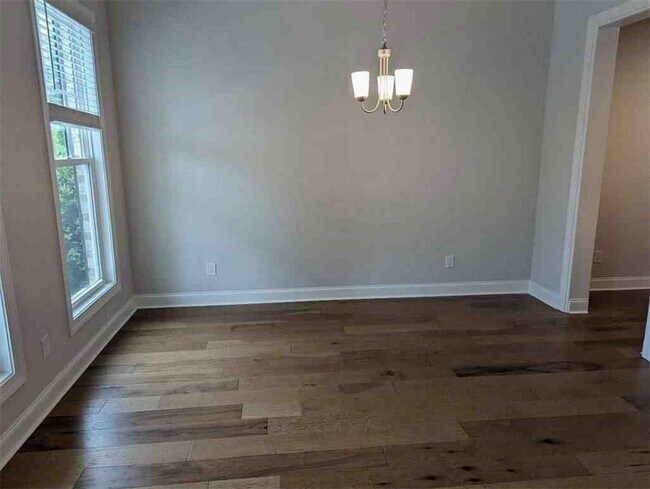 Building Photo - 5007 Bellmoore Park Ln
