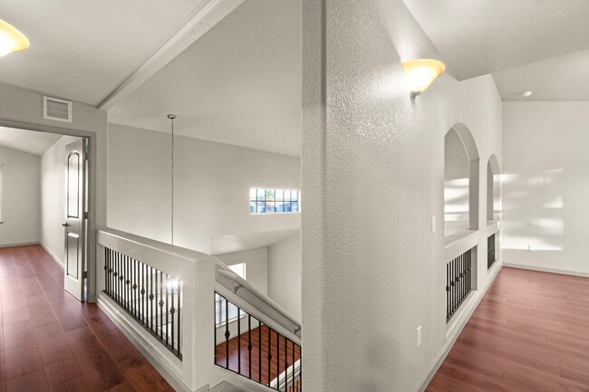 Building Photo - 3103 Sunny Prairie Dr