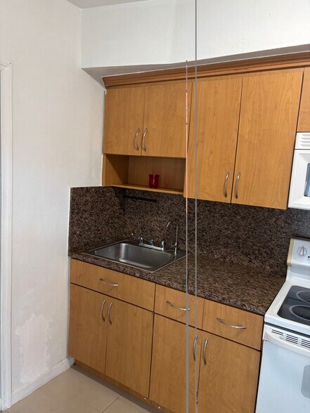 Building Photo - 360 NW 58th Ave