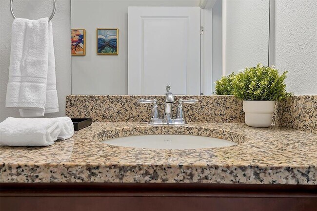 Building Photo - 297 Captiva Dr