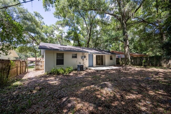 Building Photo - 1239 NW 33rd Pl