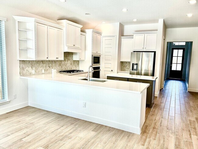 Building Photo - 211 Sierra Stream Ln