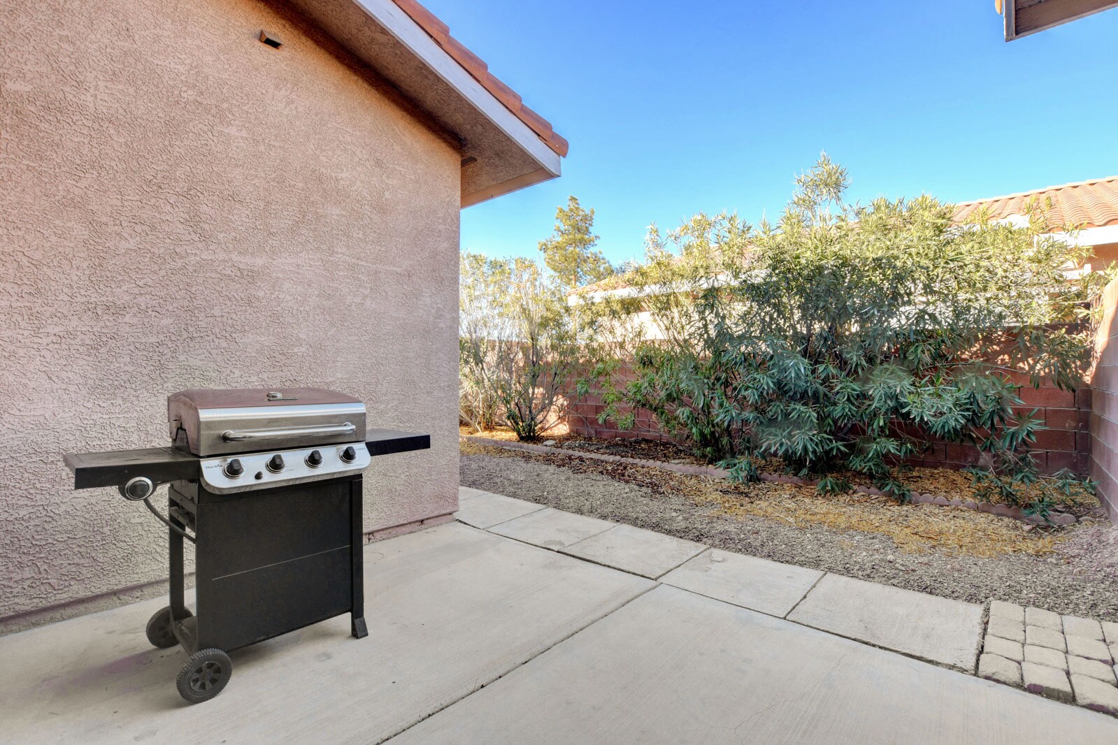 Building Photo - 2890 Red Rooster Ct