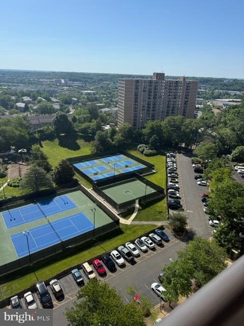 Building Photo - 307 Yoakum Pkwy