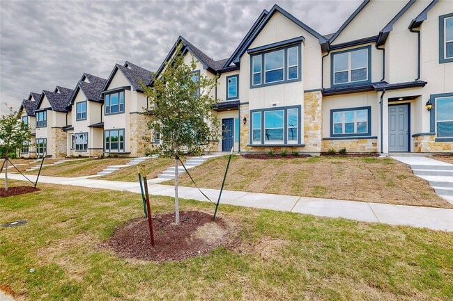 Building Photo - 4 Bed and 3 Bath Luxurious Townhome in Frisco!
