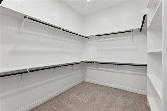 Building Photo - 5112 Globe Mallow Dr