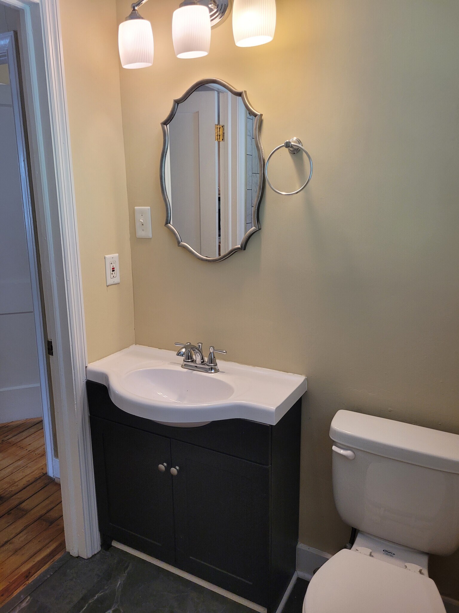 Building Photo - 21612 Hudson St