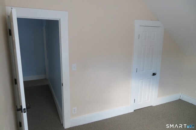 Building Photo - 37 Buckley Hill Rd