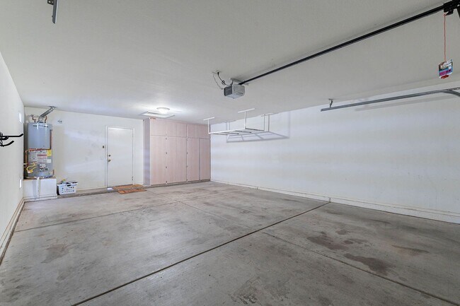 Building Photo - 5463 W Geronimo St