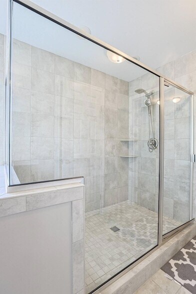 Building Photo - 6545 Cannondale Dr