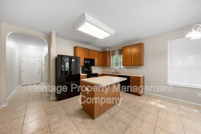 Building Photo - 12102 Red Bud Leaf