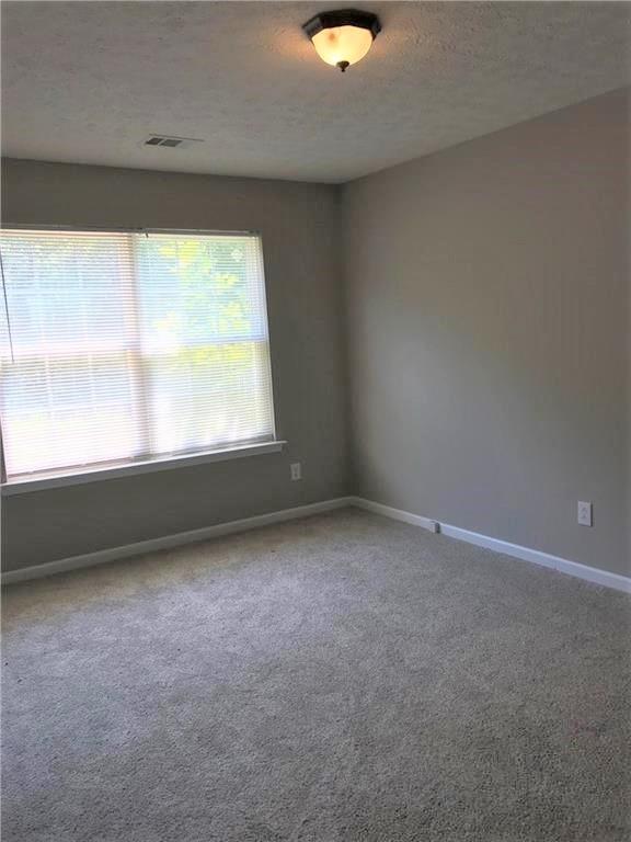 Building Photo - 225 Silver Ridge Dr