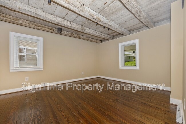 Building Photo - 106 Potomac St