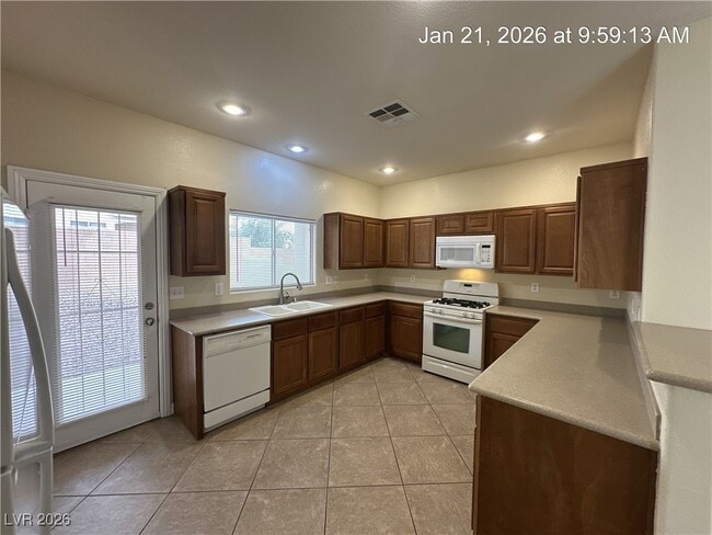 Building Photo - 9012 Spotted Tail Ave