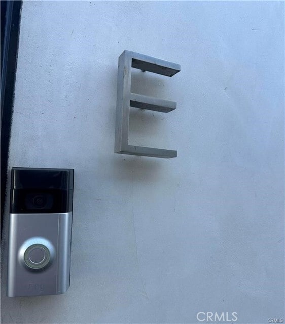 Building Photo - 577 Ramona Ave