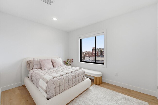 Building Photo - 8800 John F. Kennedy Blvd