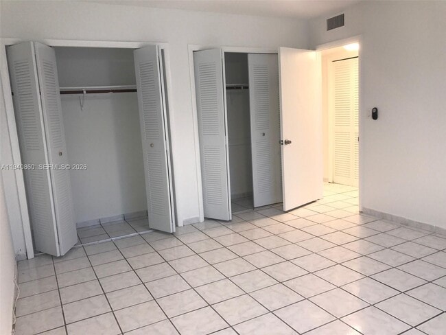 Building Photo - 2612 Johnson St