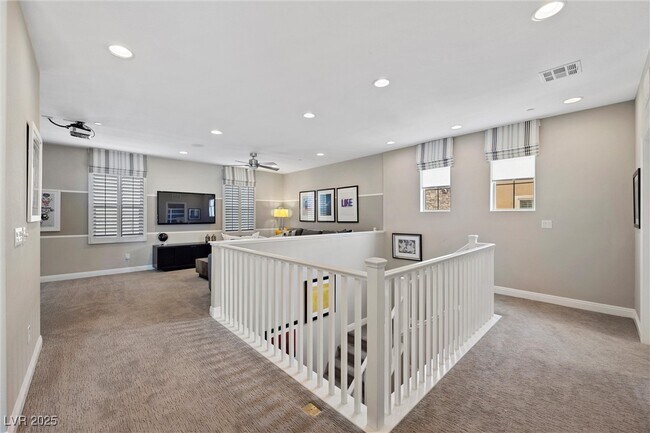 Building Photo - 2524 Sable Creek St