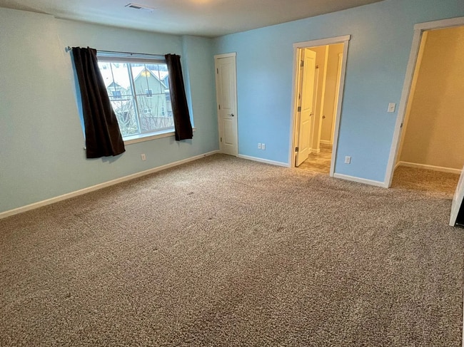 Building Photo - Fantastic 3 Bedroom 2.5 Bath Home in Cordata!