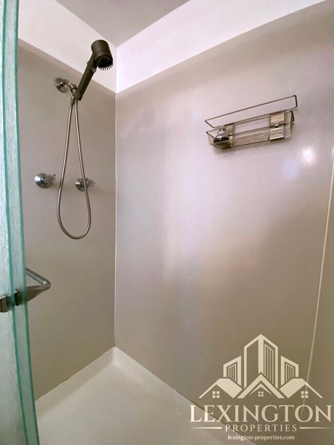 Building Photo - Charming, Orangevale Home with Spacious Yard! – 3BD/2BA