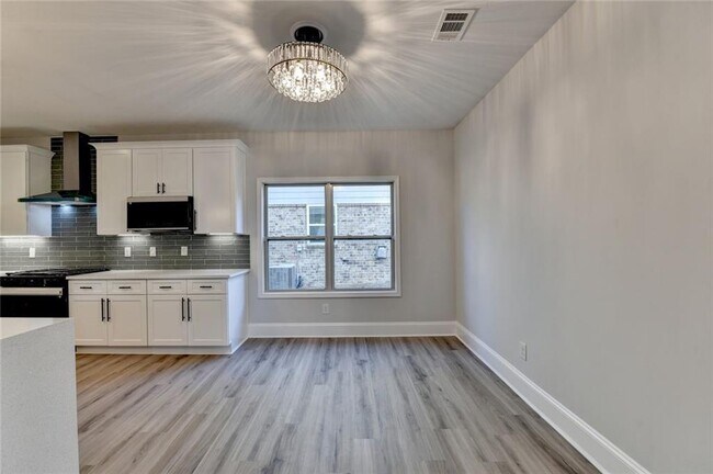 Building Photo - 4032 Ridge Grove Way