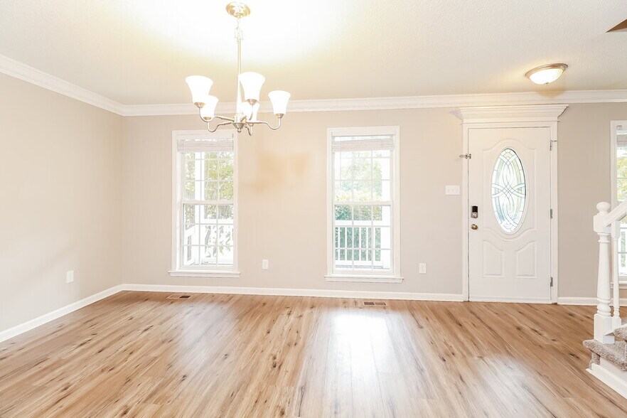 Building Photo - 1310 Candlewood Dr
