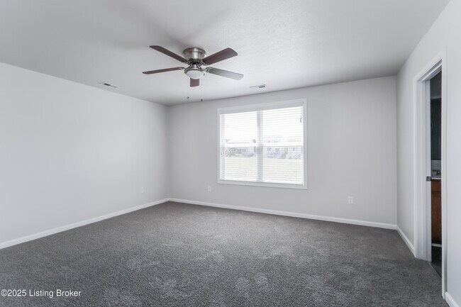 Building Photo - 6787 Brittany Oak Dr