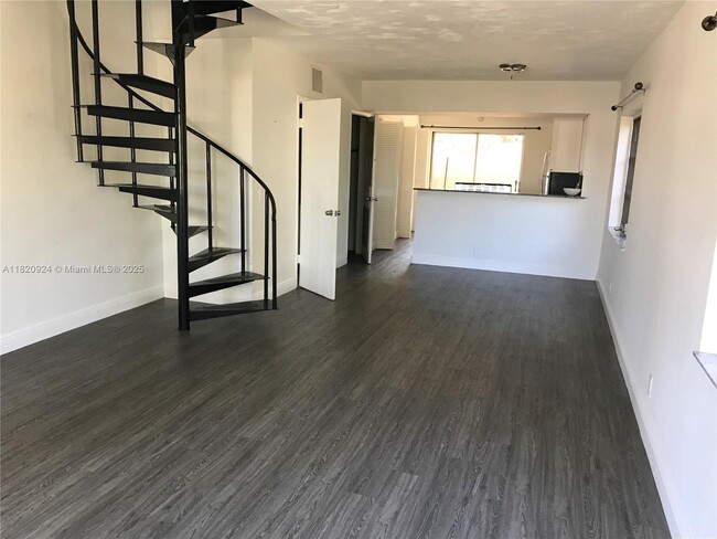 Building Photo - 2444 SW 58th Manor