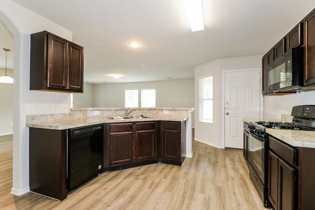 Building Photo - 2743 Madison Ct