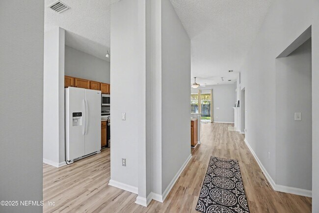 Building Photo - 1290 Ardmore St