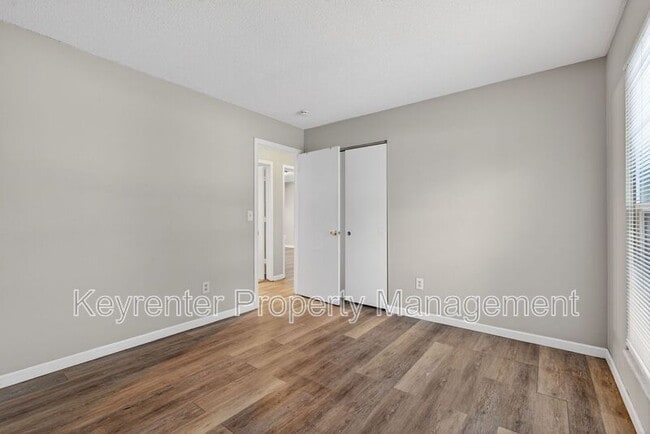 Building Photo - 12117 Castilon Ave