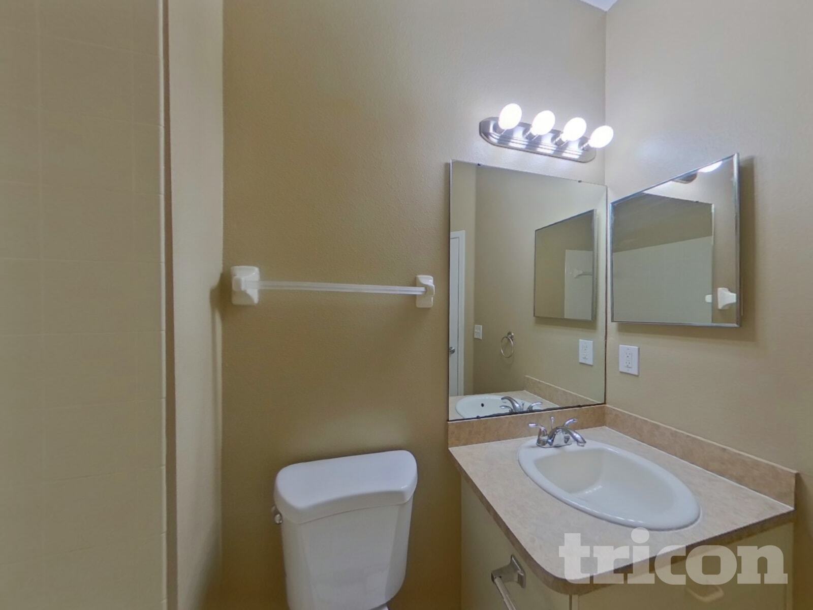 Building Photo - 9723 Riverchase Dr