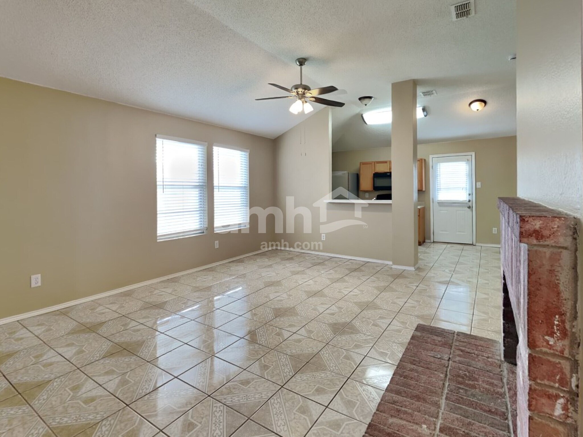 Building Photo - 702 Castlewick Ct