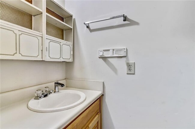 Building Photo - 344 Lost Creek Dr NW