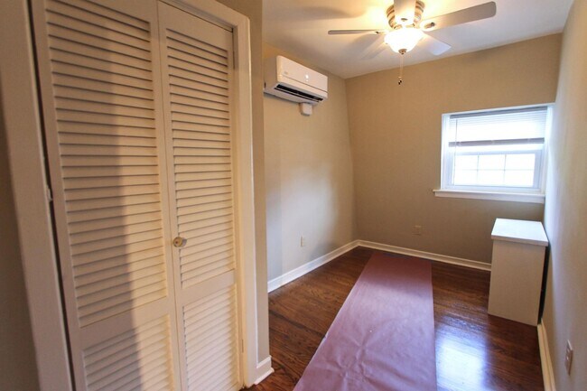 Building Photo - 346 Meehan Ave