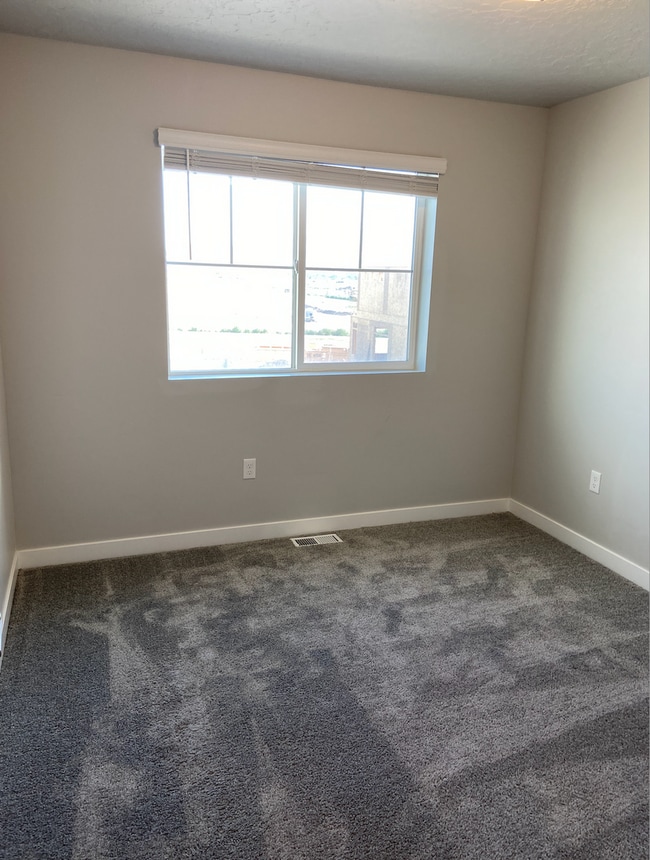 Building Photo - Lehi townhome for rent!