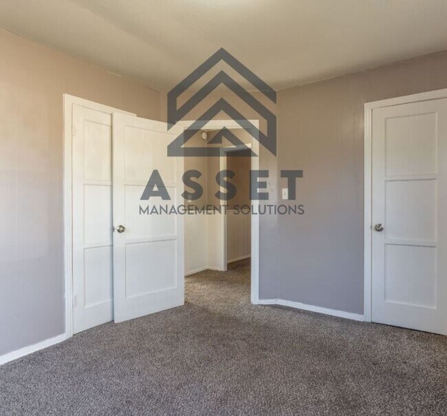 Building Photo - 4-Bed Home Available for Lease & Rent to Own!