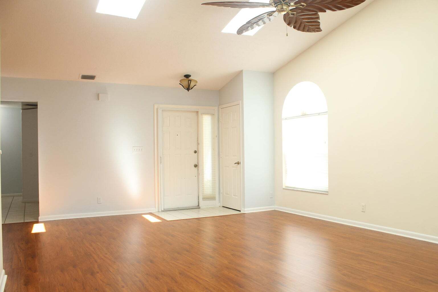 Building Photo - 1522 Ocean Dunes Cir
