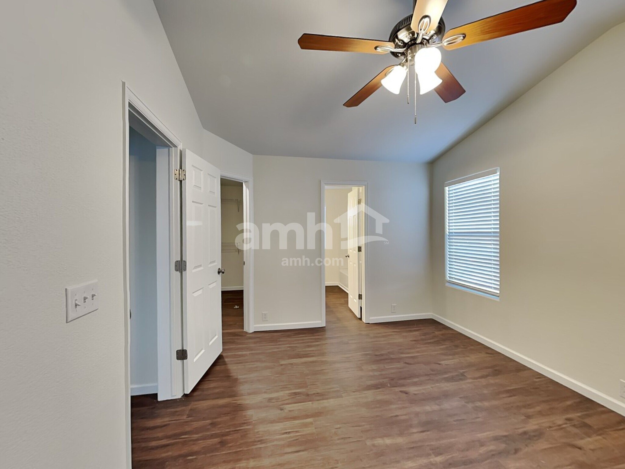 Building Photo - 8444 Sunbow Ct